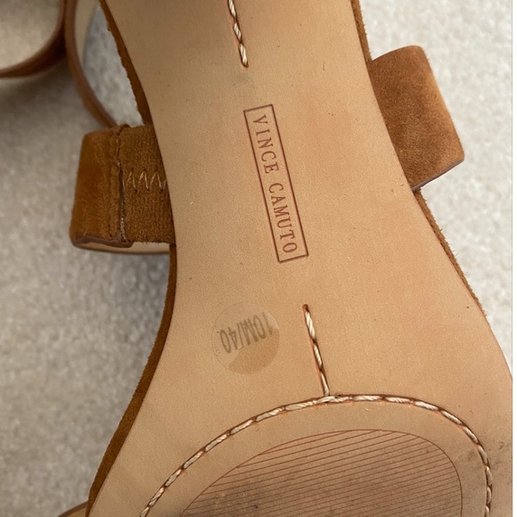 VINCE CAMUTO SUEDE FRONT CROSS LACE UP SANDALS - Picture 6 of 6